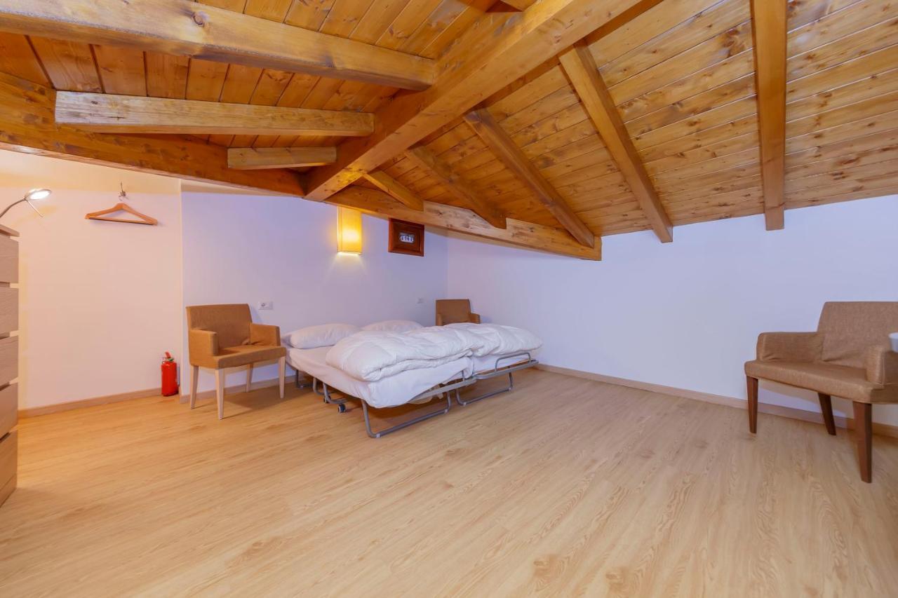 Casa Bohemia Appartement Ghiffa Buitenkant foto