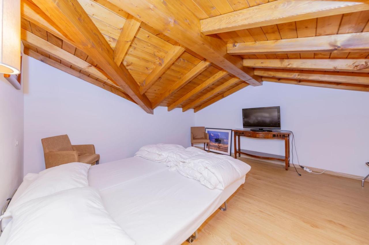 Casa Bohemia Appartement Ghiffa Buitenkant foto