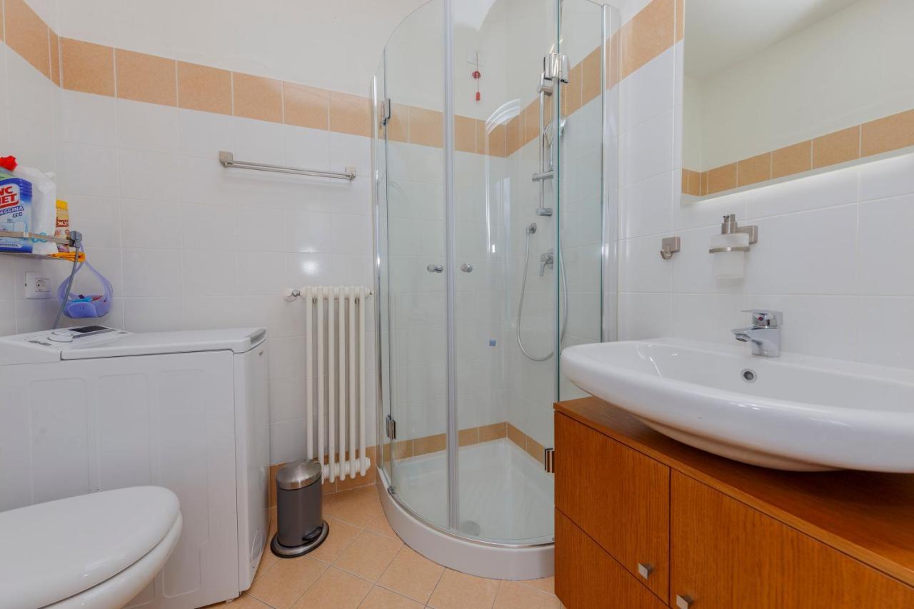 Casa Bohemia Appartement Ghiffa Buitenkant foto